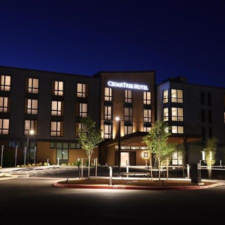 Cedartree Hotel Portland Hillsboro Extérieur photo