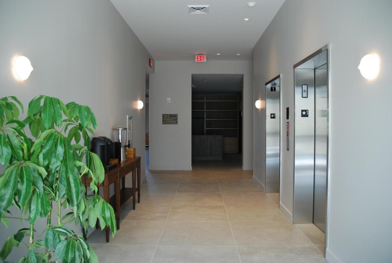 Cedartree Hotel Portland Hillsboro Extérieur photo