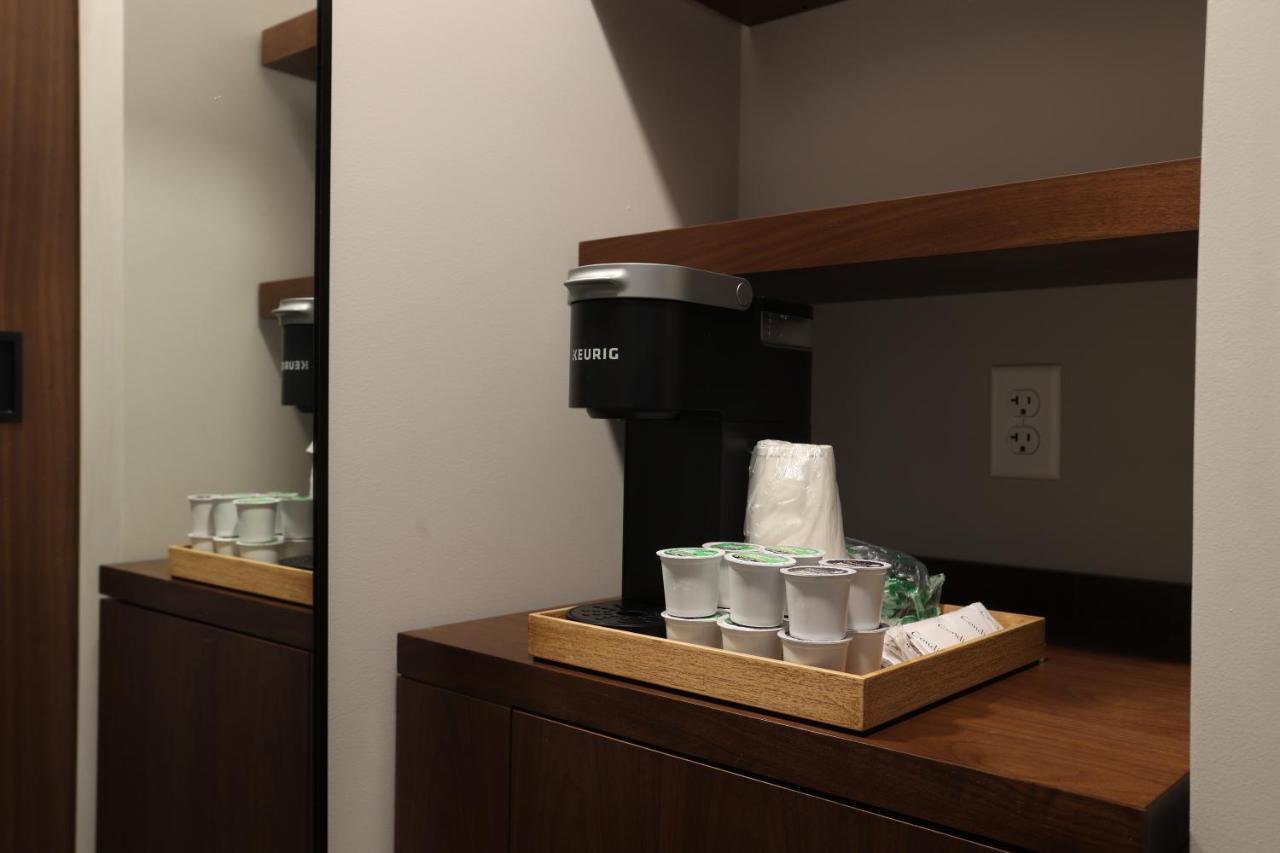 Cedartree Hotel Portland Hillsboro Extérieur photo