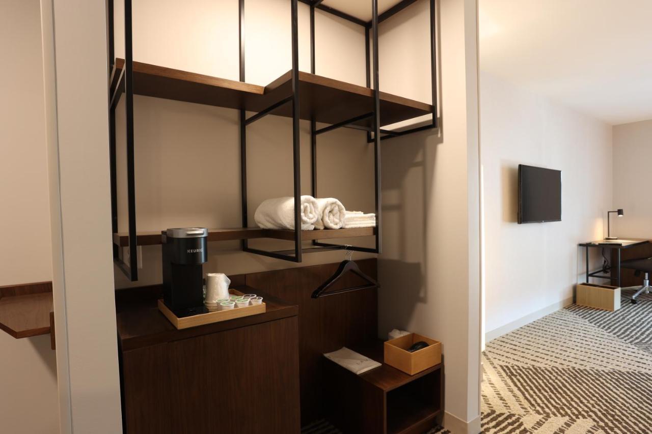 Cedartree Hotel Portland Hillsboro Extérieur photo